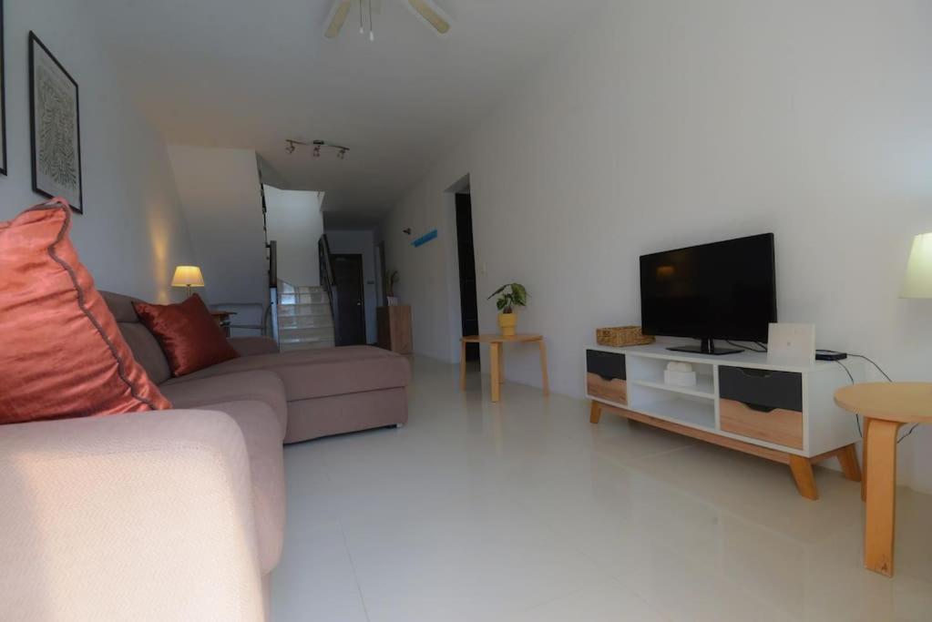 Seafront Duplex Penthouse With Terrace Overlooking Xlendi Bay ภายนอก รูปภาพ